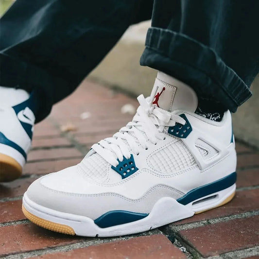 Jordan 4 Retro SB Navy
