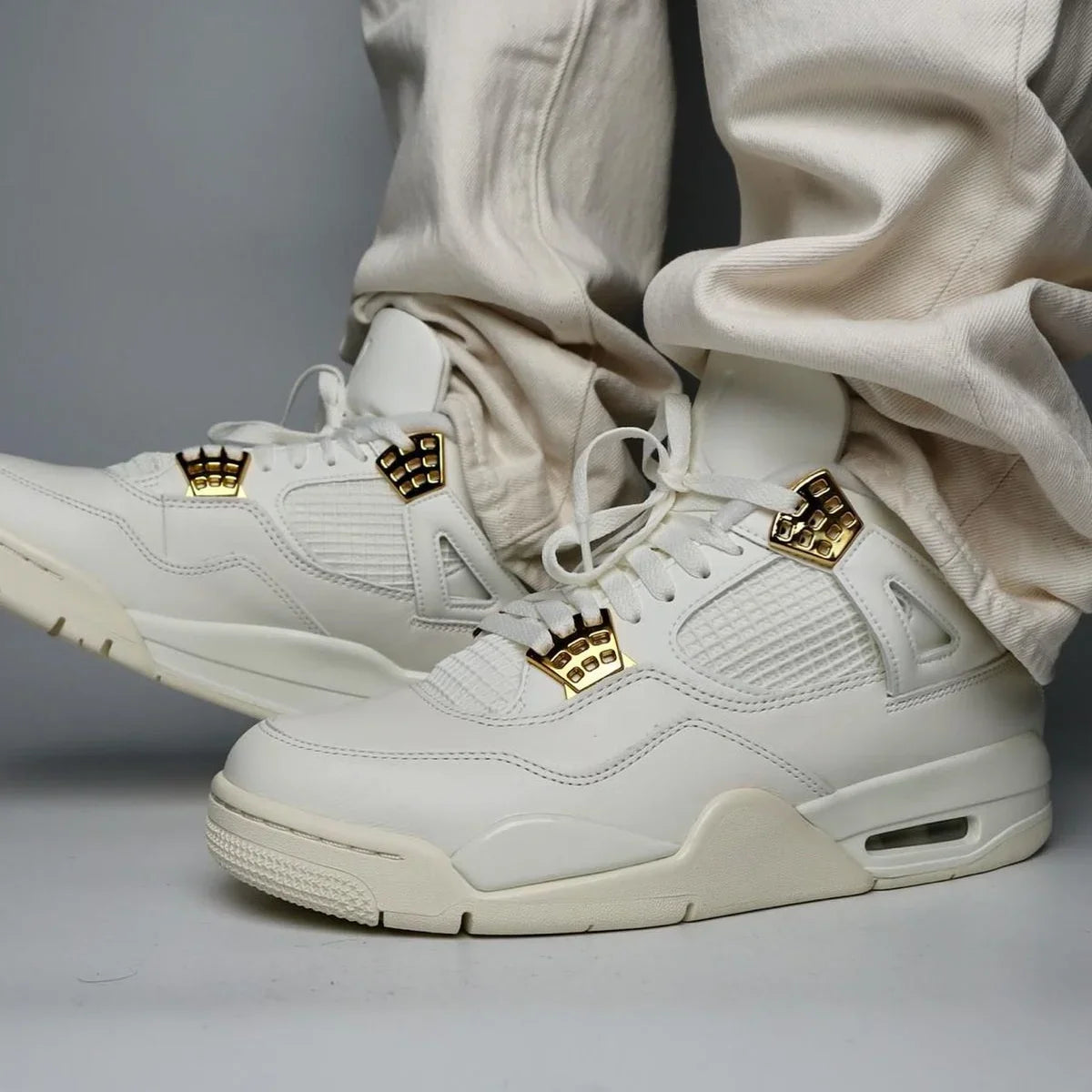Air Jordan 4 Retro Metallic Gold