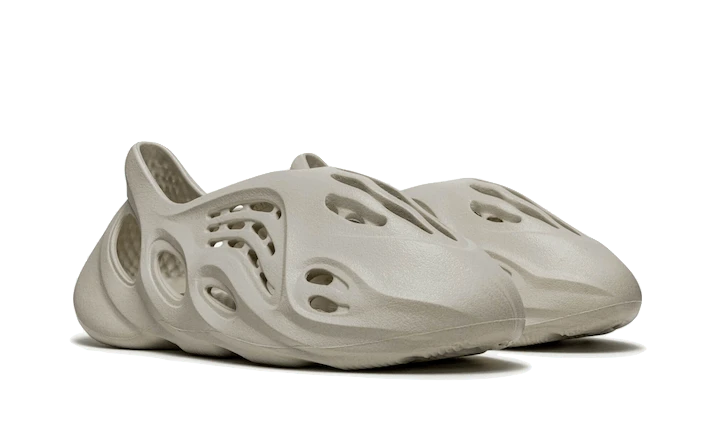 Adidas Yeezy Foam RNNR Sand