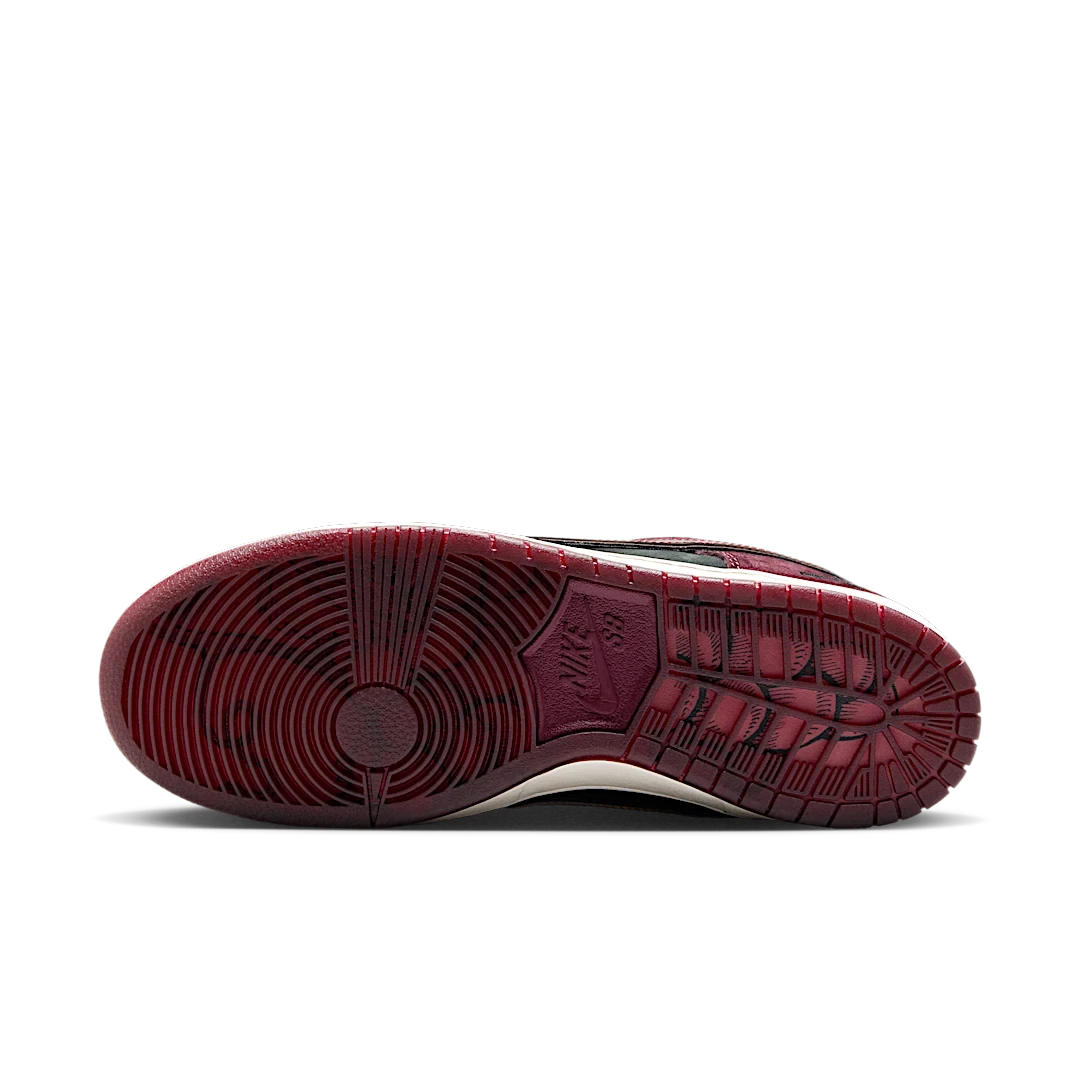 Nike SB Dunk Low Riot Skateshop