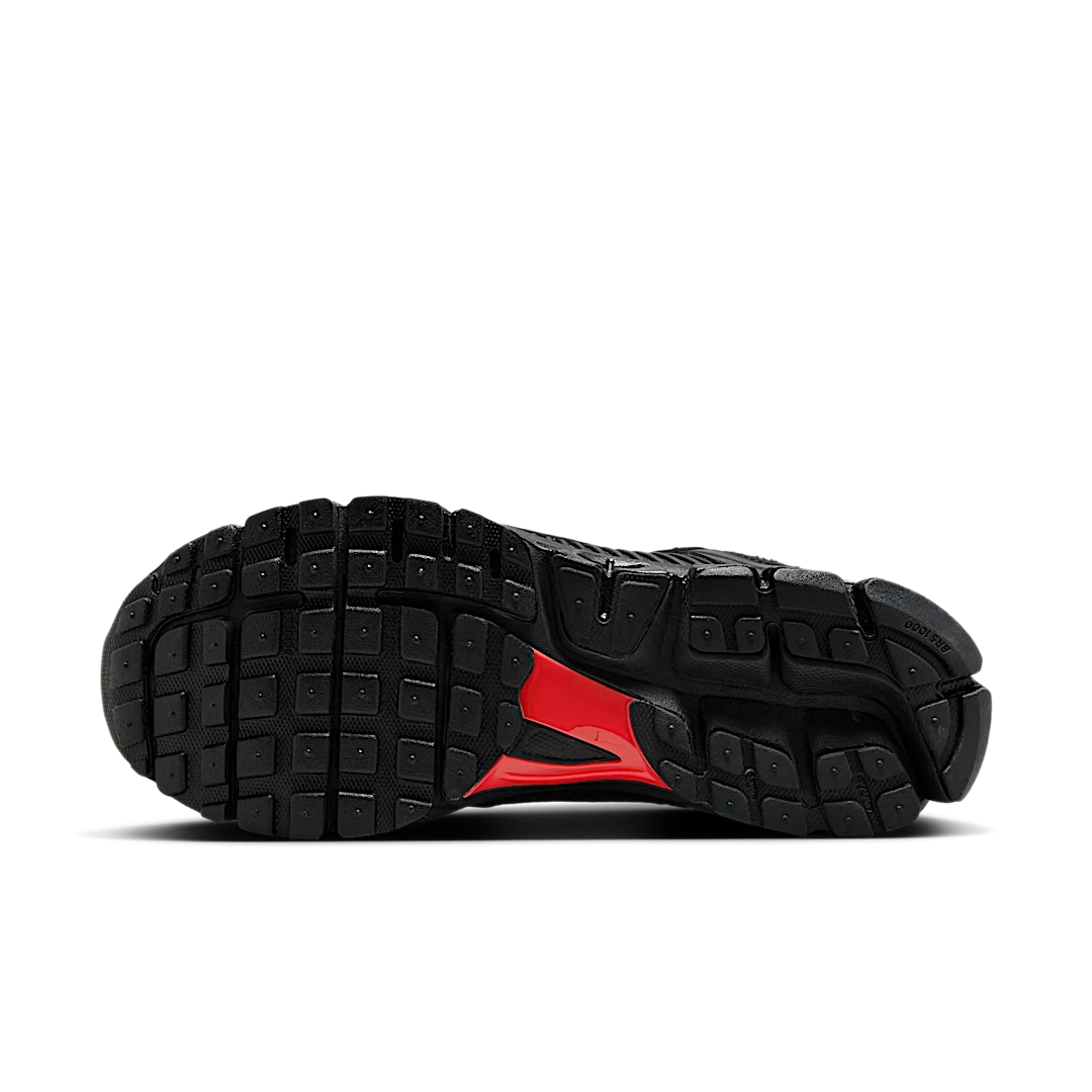 Nike Zoom Vomero 5 Black Metallic University Red