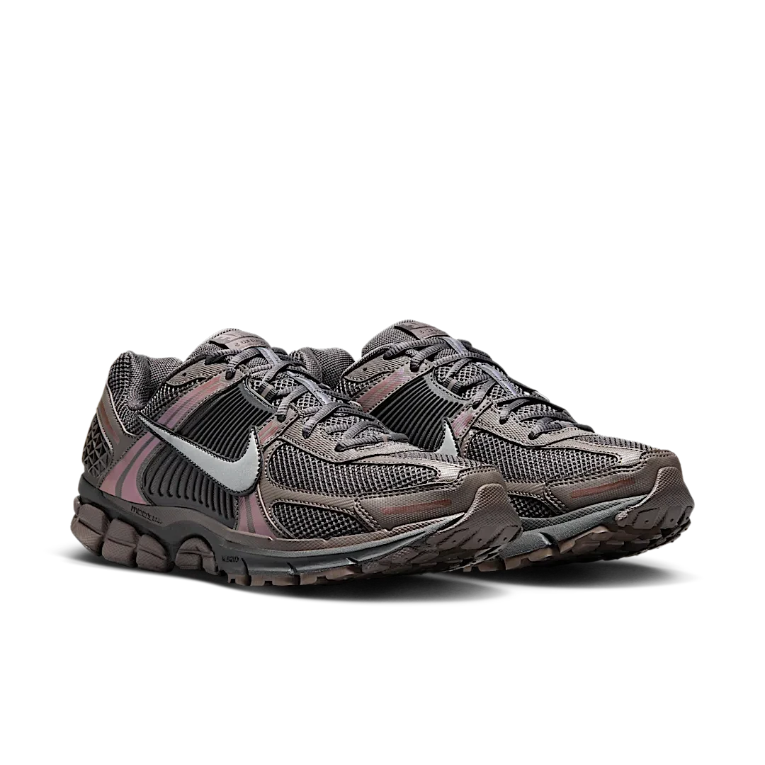 Nike Zoom Vomero 5 Cave Stone