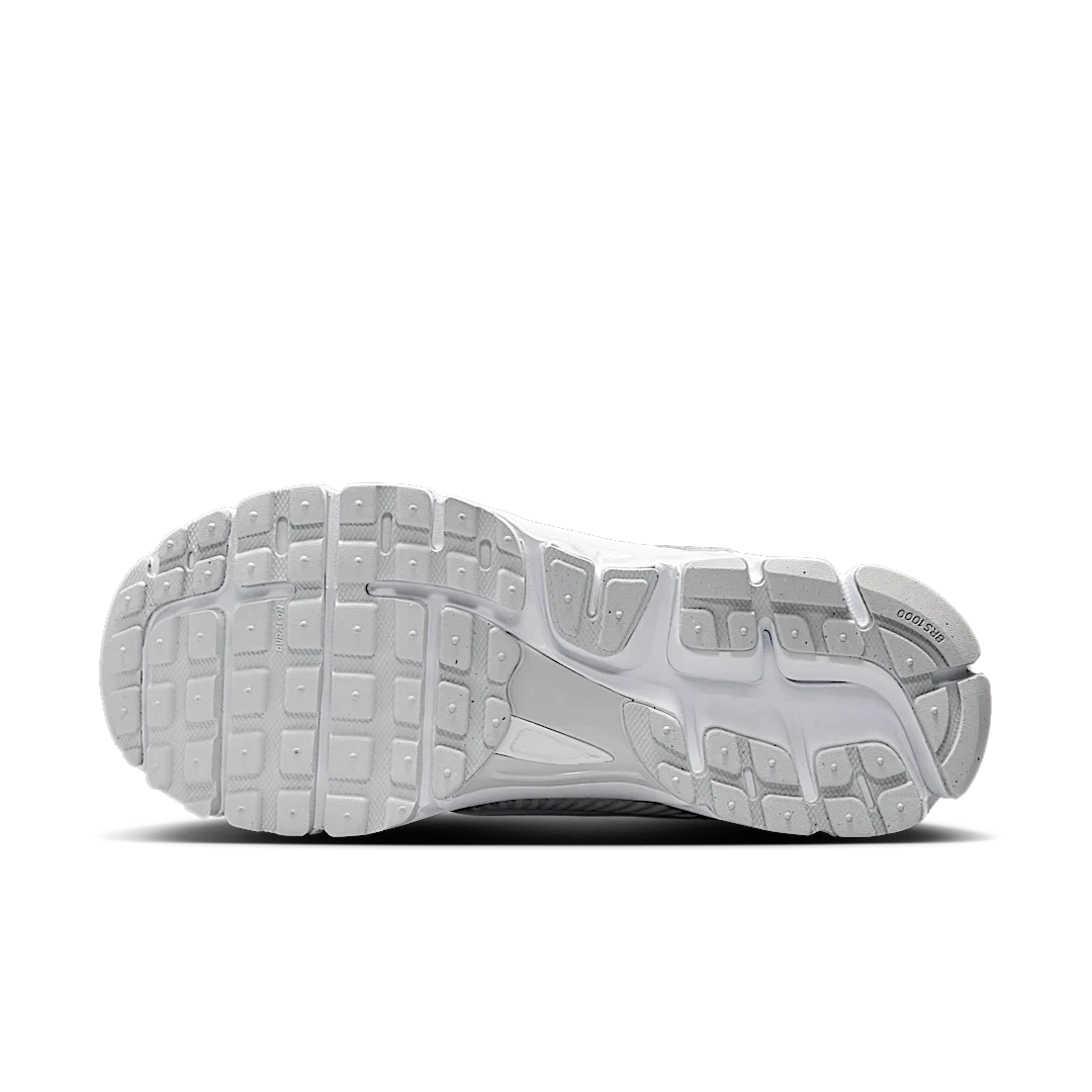 Nike Zoom Vomero 5 Chrome Toe