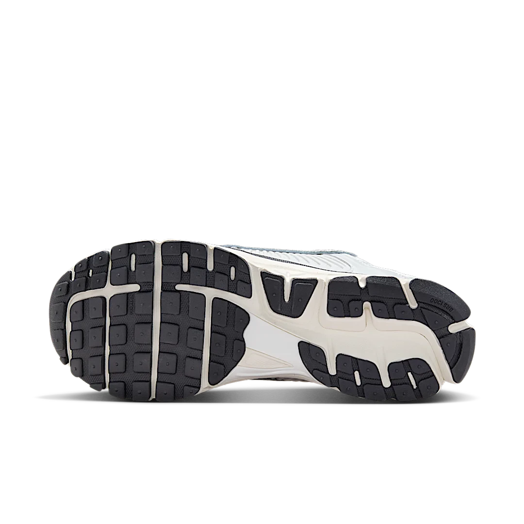 Nike Zoom Vomero 5 Chrome