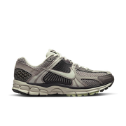 Nike Zoom Vomero 5 Cobblestone Flat Pewter