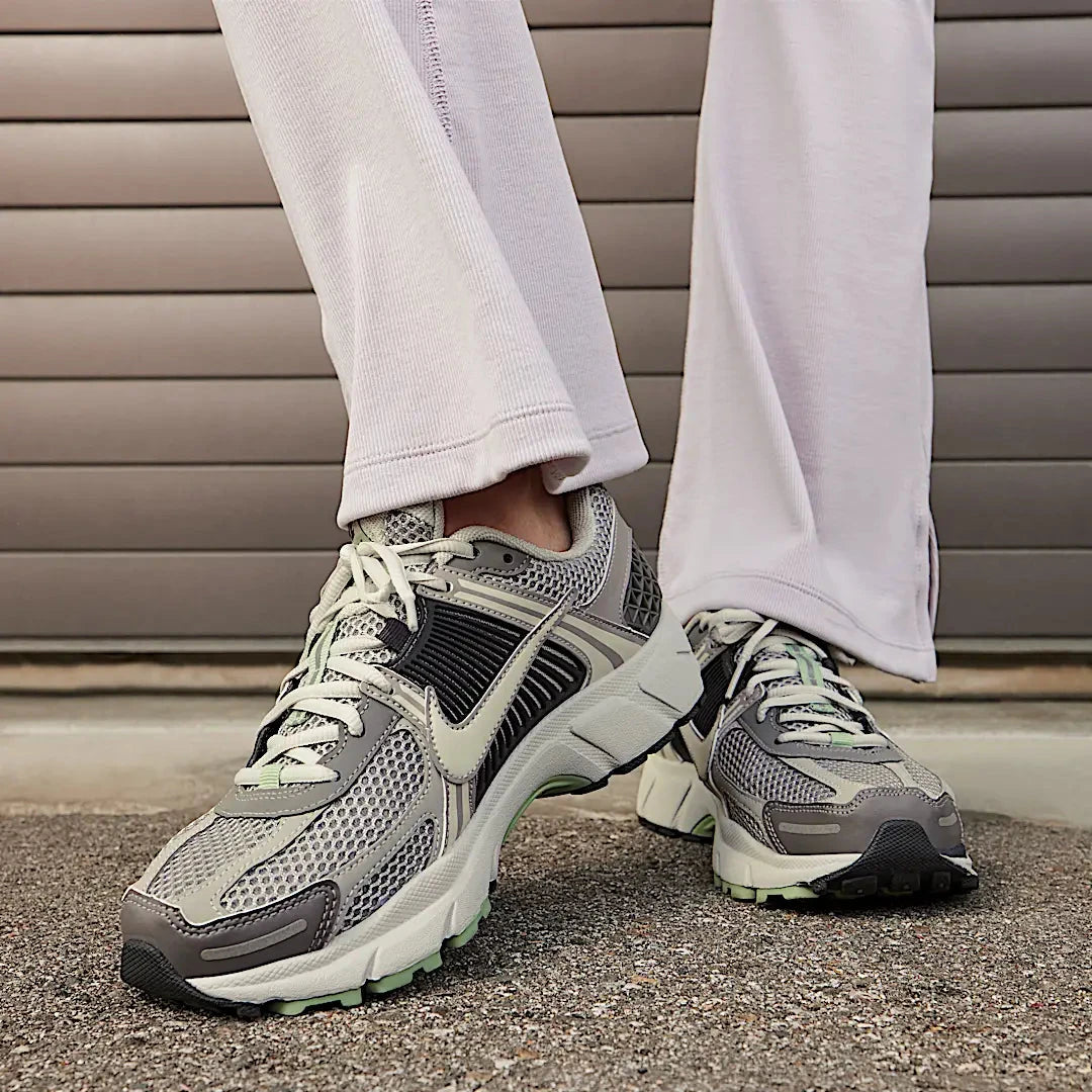 Nike Zoom Vomero 5 Cobblestone Flat Pewter