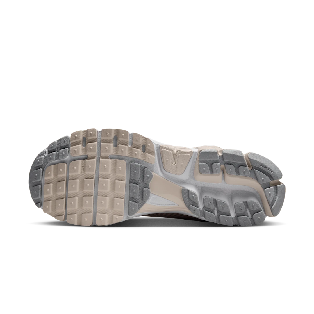 Nike Zoom Vomero 5 Light Orewood Brown Light Smoke Grey
