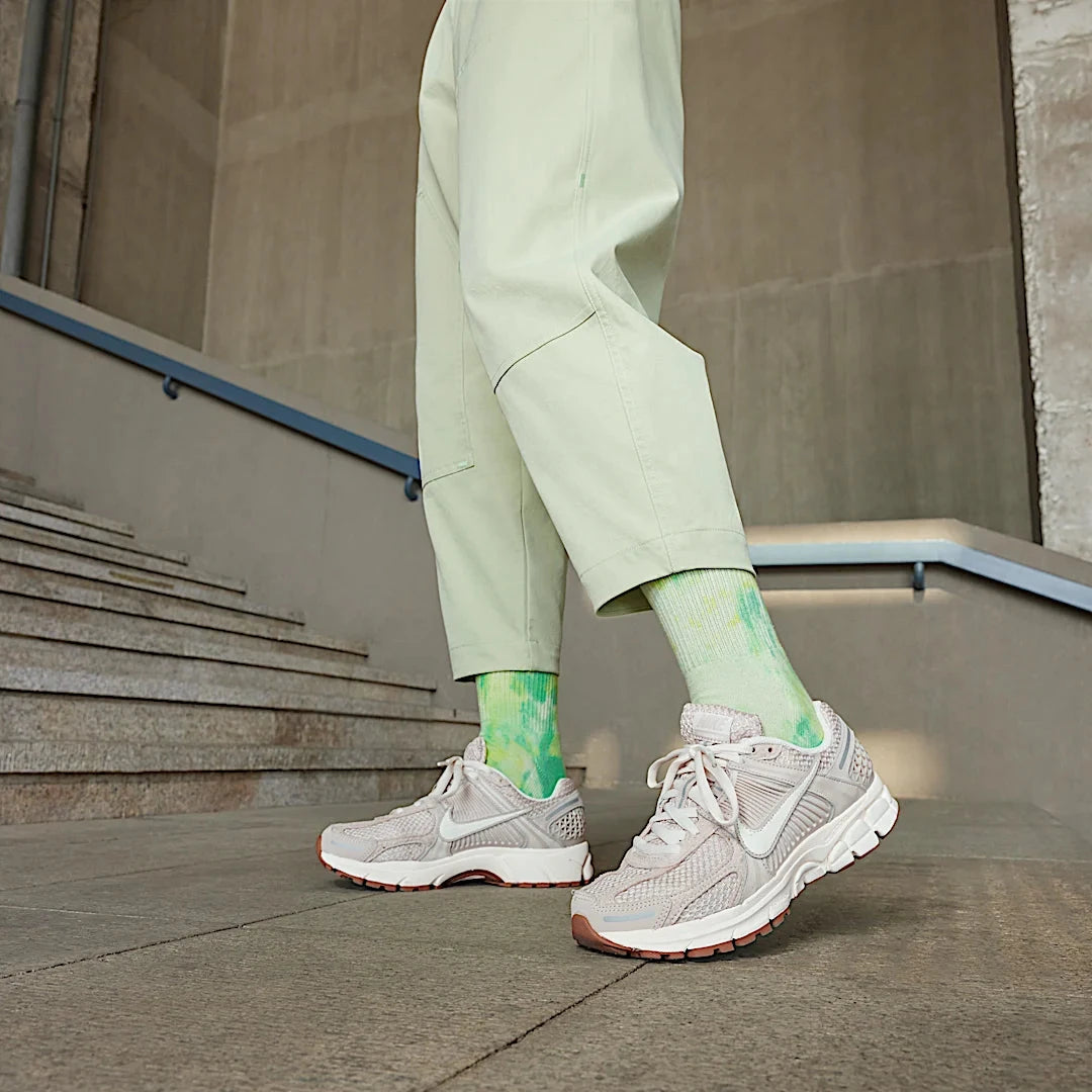 Nike Zoom Vomero 5 Light Orewood Brown