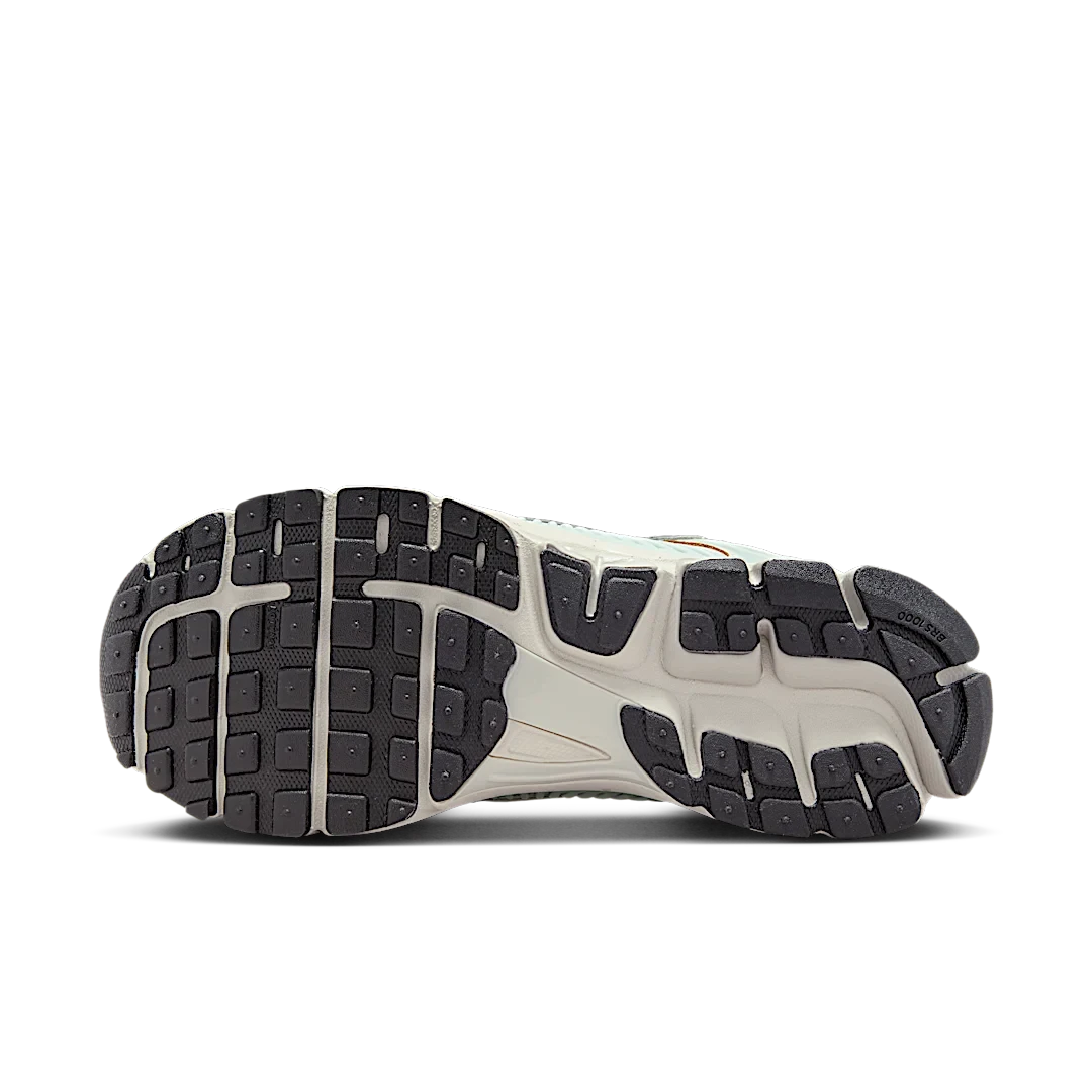 Nike Zoom Vomero 5 Light Silver Chrome