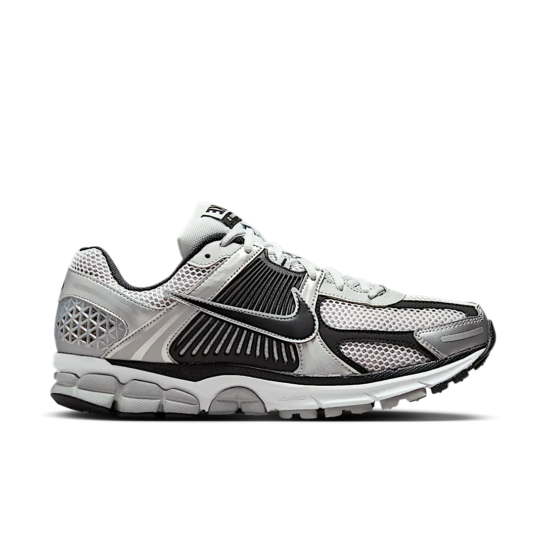 Nike Zoom Vomero 5 Metallic Silver Black