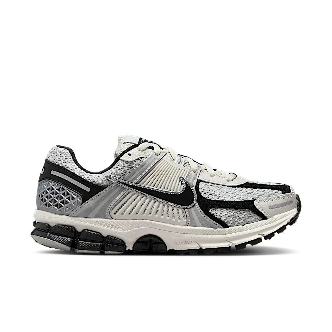 Nike Zoom Vomero 5 Photon Dust Black