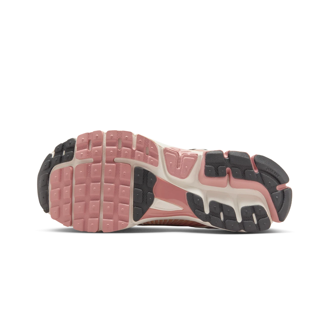 Nike Zoom Vomero 5 Sail Particle Pink