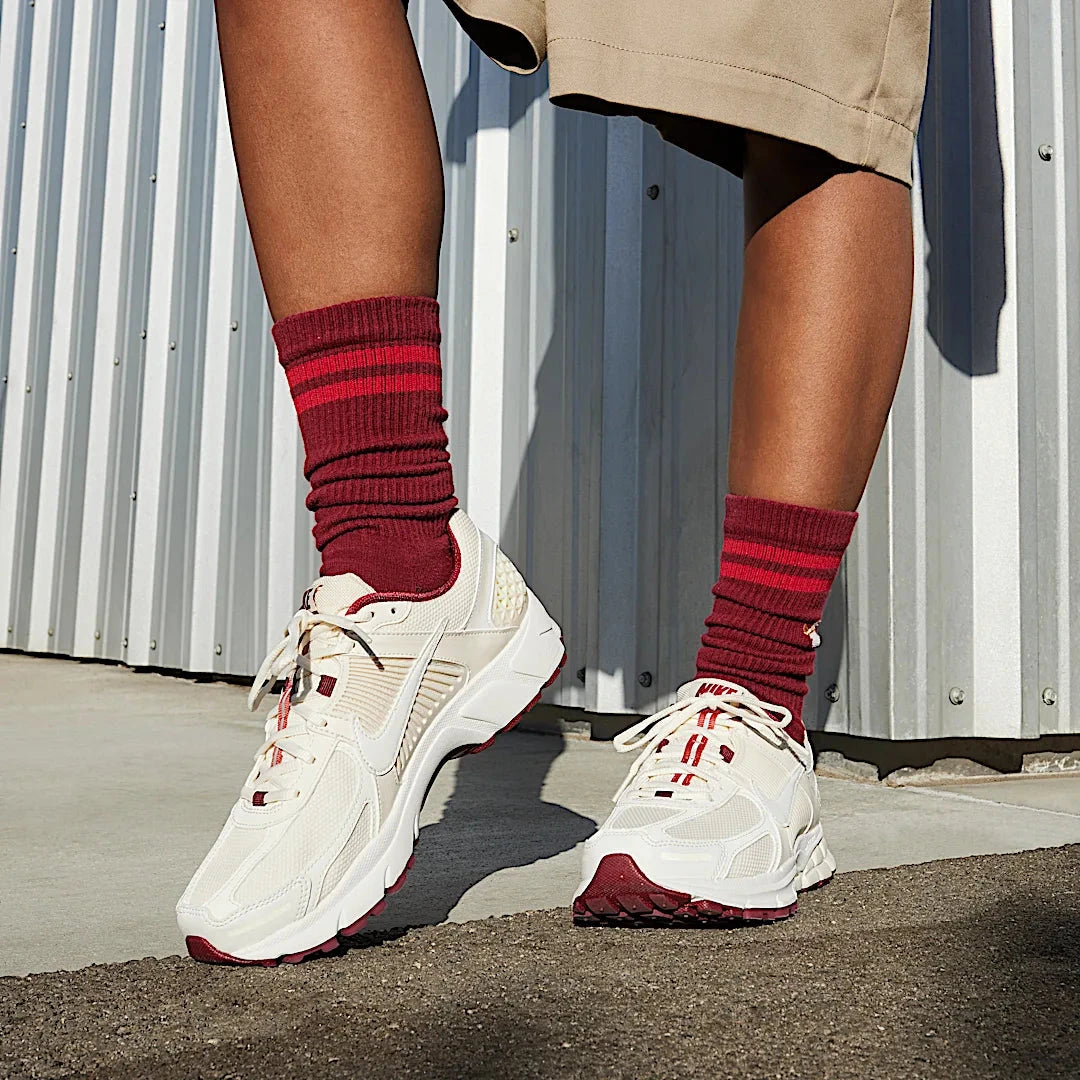 Nike Zoom Vomero 5 Valentine's Day