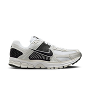Nike Zoom Vomero 5 White Black