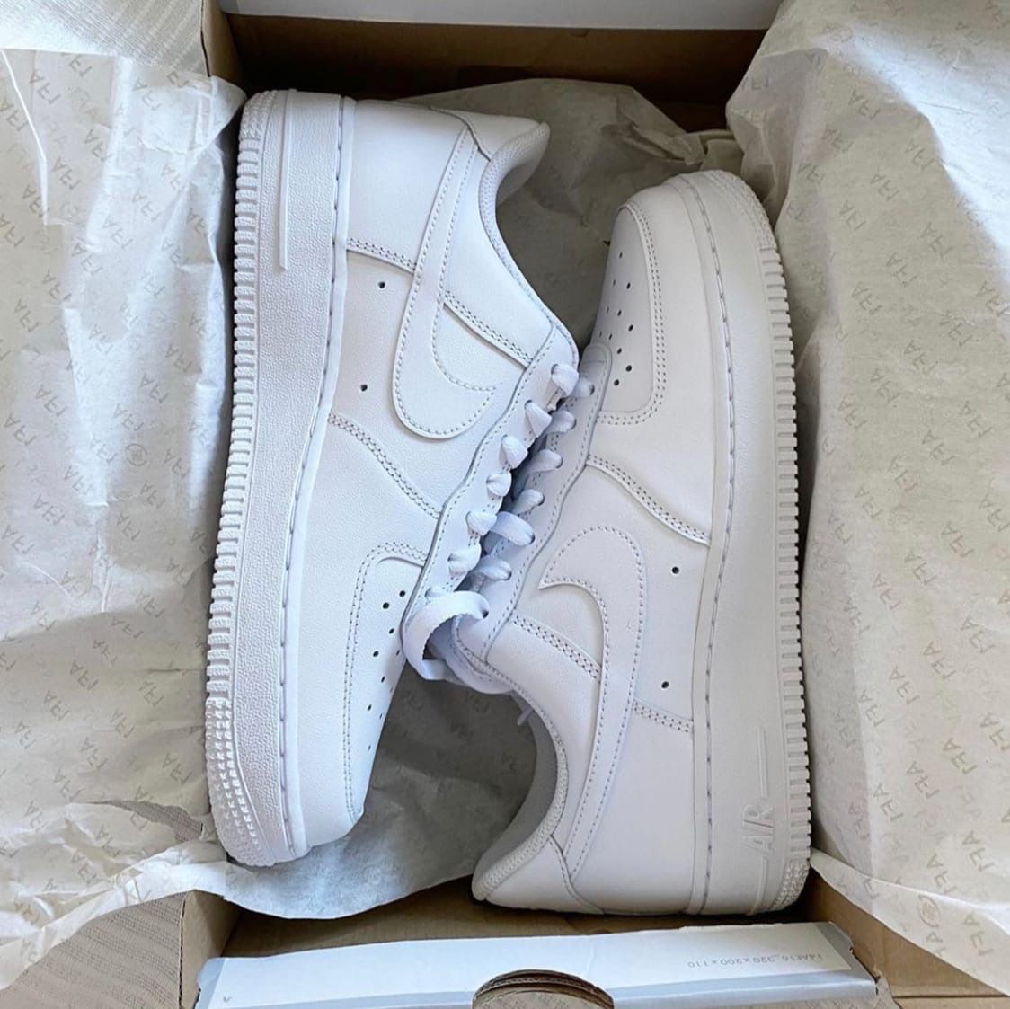 Nike Air Force 1 Low '07 White