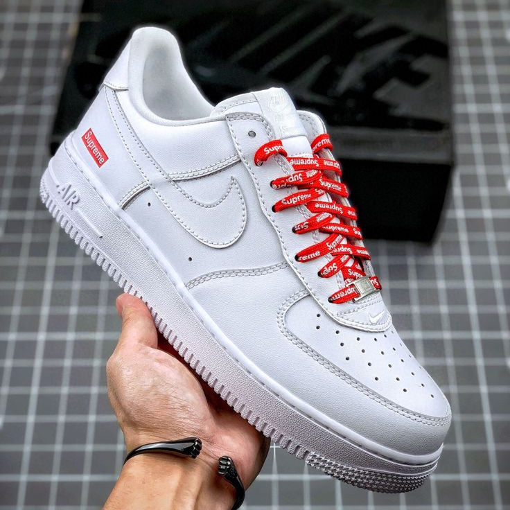 Nike Air Force 1 Low Supreme White