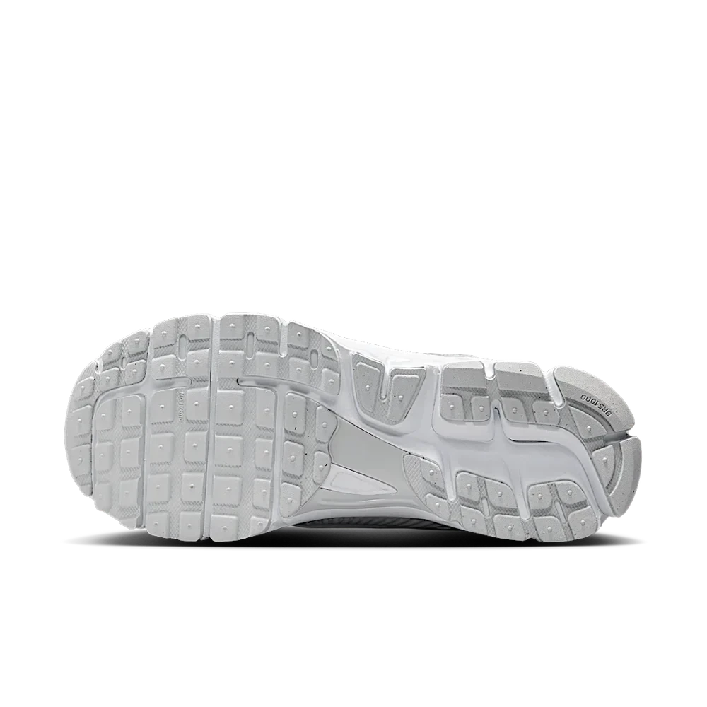 Nike Zoom Vomero 5 Chrome Toe