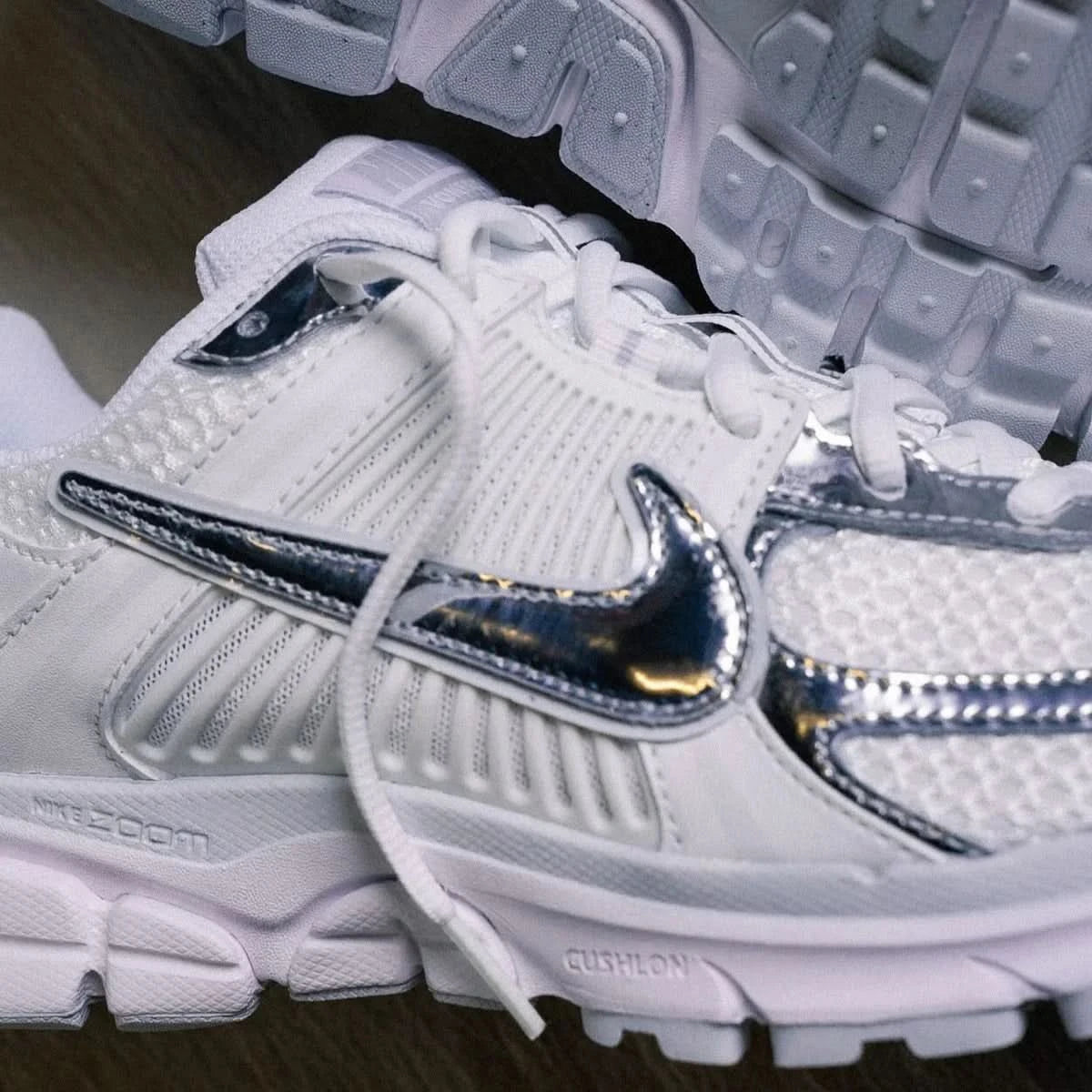 Nike Zoom Vomero 5 Chrome Toe