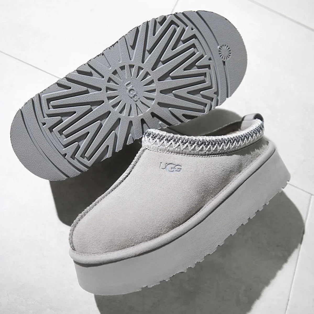 UGG Tazz Slipper Seal