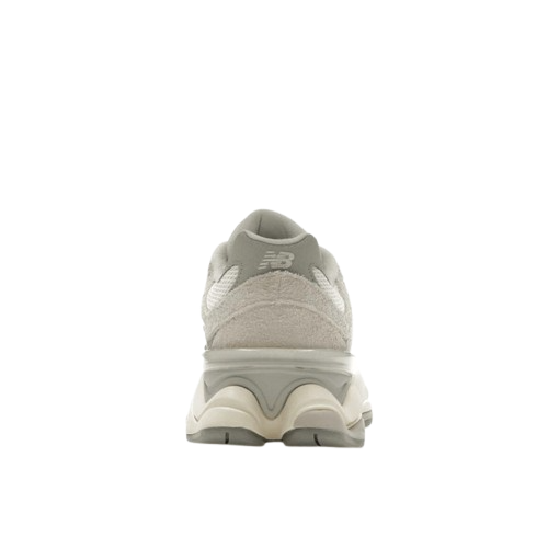 New Balance 9060 Moonbeam Sea Salt